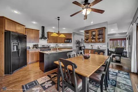 10012 Eagle Ct, De Motte, IN 46310 photo 7