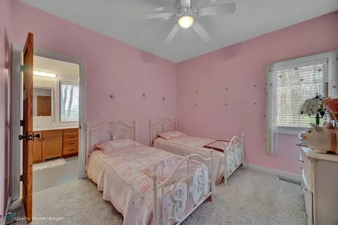 10012 Eagle Ct, De Motte, IN 46310 photo 22