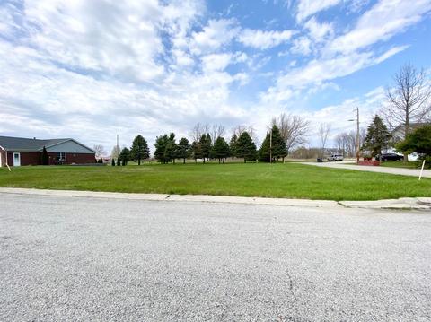 400 W 17th St, Winamac, IN 46996 photo 2