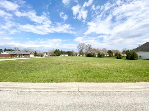 421 W 17th St, Winamac, IN 46996 photo 1