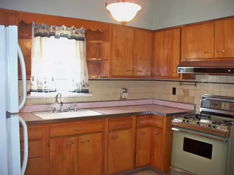 1747 Atchison Ave, Whiting, IN 46394 photo 10