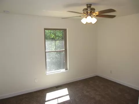 10563 Georgetown Dr, De Motte, IN 46310 photo 27
