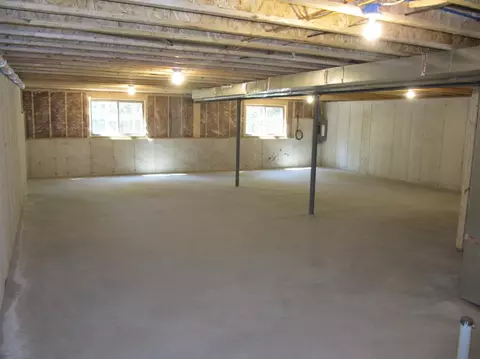 10563 Georgetown Dr, De Motte, IN 46310 photo 32