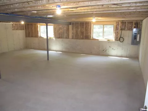 10563 Georgetown Dr, De Motte, IN 46310 photo 30