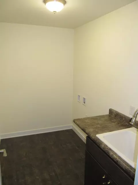 10563 Georgetown Dr, De Motte, IN 46310 photo 24