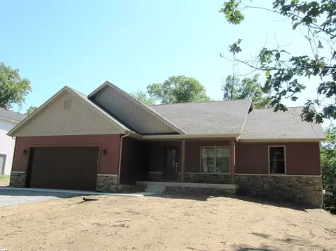 10563 Georgetown Dr, De Motte, IN 46310 photo 1