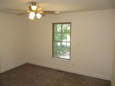 10563 Georgetown Dr, De Motte, IN 46310 photo 25