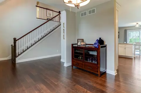 8653 Dena Ct, Saint John, IN 46373 photo 5
