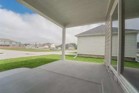 945 Hayfield Cir, Crown Point, IN 46307 photo 11