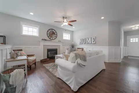 945 Hayfield Cir, Crown Point, IN 46307 photo 20