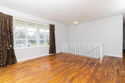 332 Minter Dr, Griffith, IN 46319 photo 6