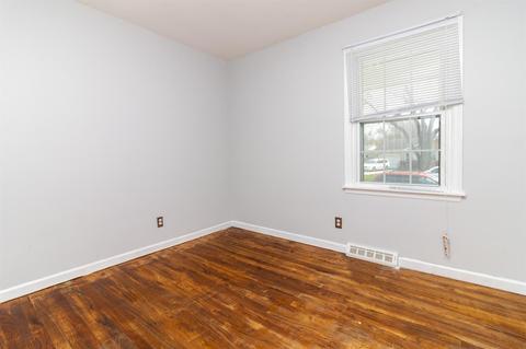 332 Minter Dr, Griffith, IN 46319 photo 17
