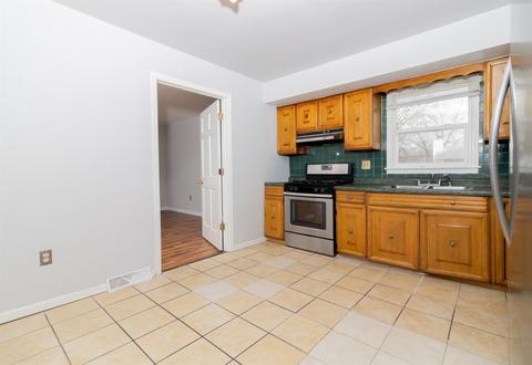332 Minter Dr, Griffith, IN 46319 photo 9
