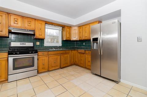 332 Minter Dr, Griffith, IN 46319 photo 10