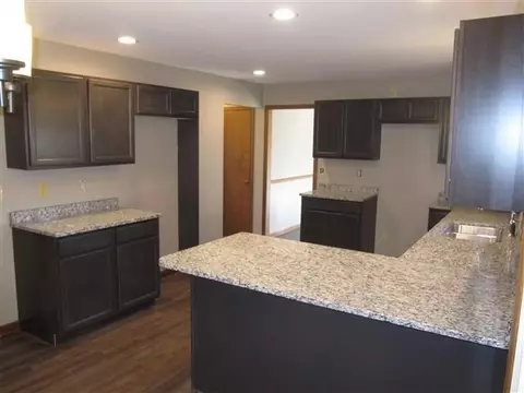 6985 Windsor Dr, De Motte, IN 46310 photo 7