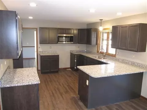6985 Windsor Dr, De Motte, IN 46310 photo 6