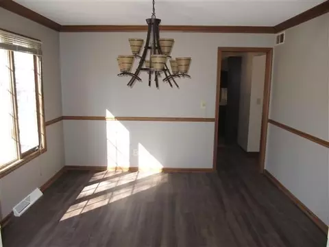 6985 Windsor Dr, De Motte, IN 46310 photo 16