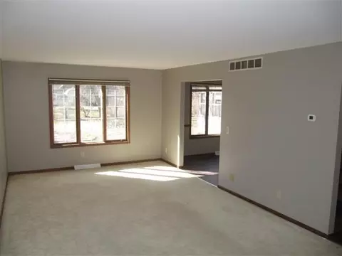 6985 Windsor Dr, De Motte, IN 46310 photo 18