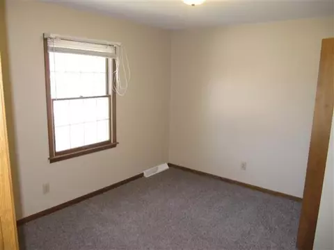 6985 Windsor Dr, De Motte, IN 46310 photo 20
