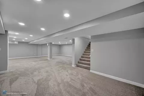 9544 Walnut Dr, Munster, IN 46321 photo 17