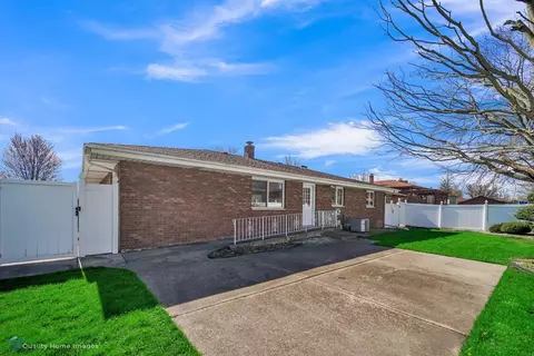9544 Walnut Dr, Munster, IN 46321 photo 27