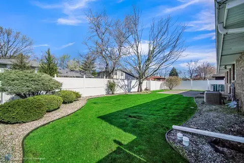 9544 Walnut Dr, Munster, IN 46321 photo 26