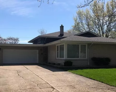 8451 Forest Ave, Munster, IN 46321 photo 3