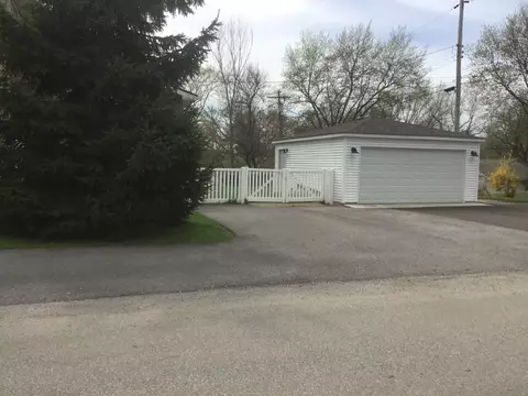 340 Michigan St, Porter, IN 46304 photo 5