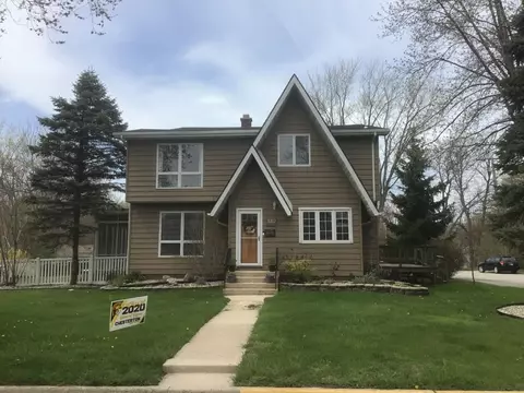 340 Michigan St, Porter, IN 46304 photo 1