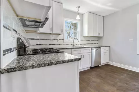 214 N Harvey St, Griffith, IN 46319 photo 6