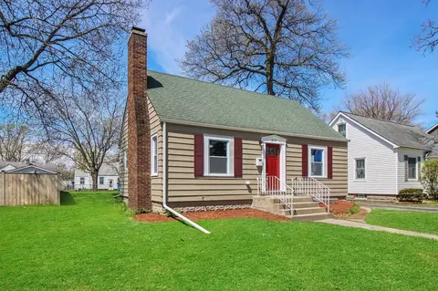 214 N Harvey St, Griffith, IN 46319 photo 2