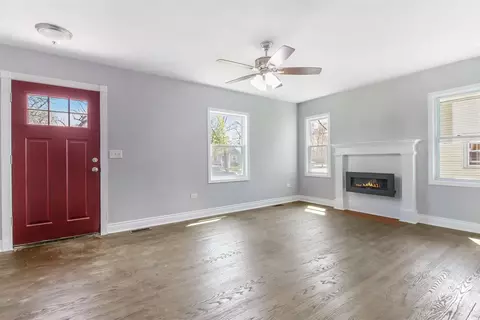 214 N Harvey St, Griffith, IN 46319 photo 4