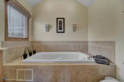 9999 Margo Ln, Munster, IN 46321 photo 6