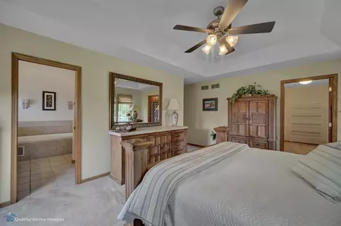 9999 Margo Ln, Munster, IN 46321 photo 14