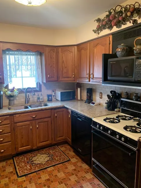 712 Heather Ct, Griffith, IN 46319 photo 7
