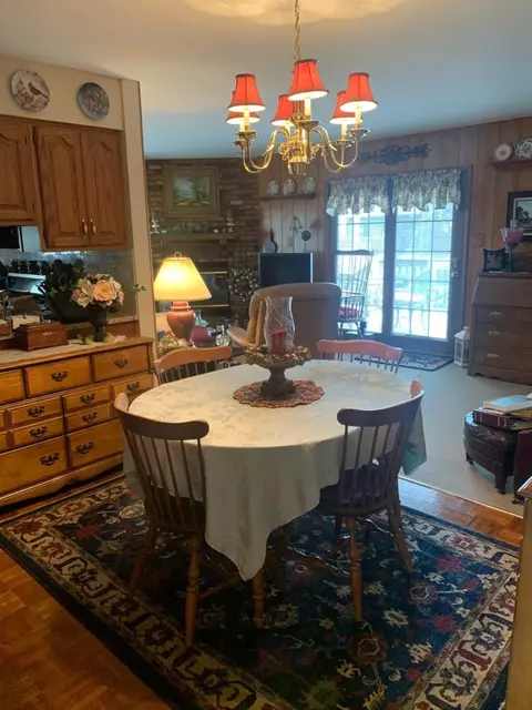 712 Heather Ct, Griffith, IN 46319 photo 4