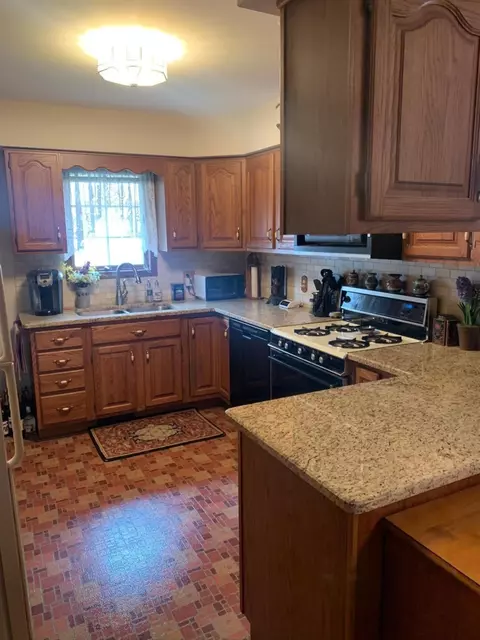 712 Heather Ct, Griffith, IN 46319 photo 6