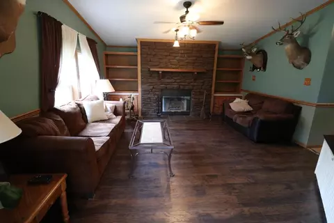 4329 Winesap Ln, Wheatfield, IN 46392 photo 2