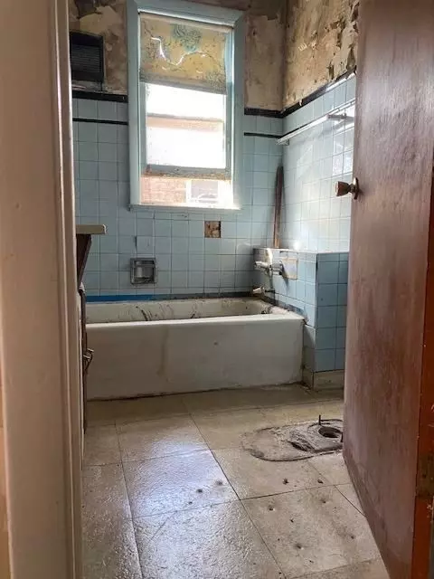 1352 Rutledge St, Gary, IN 46404 photo 12