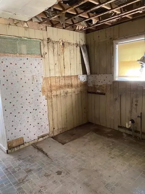 1352 Rutledge St, Gary, IN 46404 photo 14