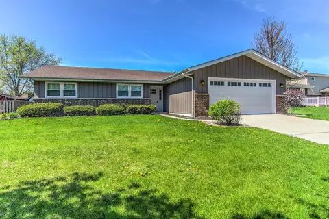 2414 Flat Rock Rd, Dyer, IN 46311 photo 1