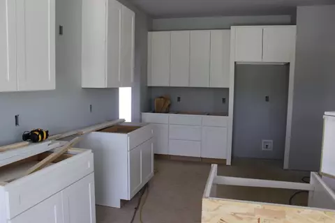 876 Farmview Dr, Valparaiso, IN 46383 photo 5