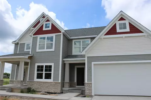 876 Farmview Dr, Valparaiso, IN 46383 photo 4