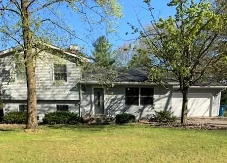 7011 Tranquility Dr, De Motte, IN 46310 photo 1