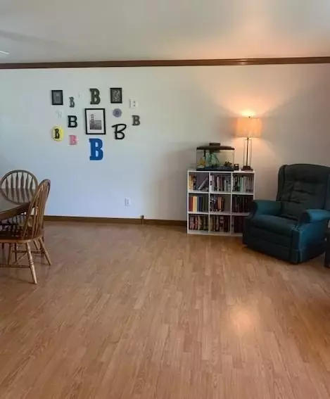 7011 Tranquility Dr, De Motte, IN 46310 photo 3