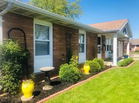 207 E South St, Boswell, IN 47921 photo 3