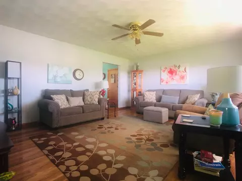 207 E South St, Boswell, IN 47921 photo 5