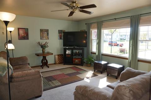 932 Northgate Dr, Dyer, IN 46311 photo 5
