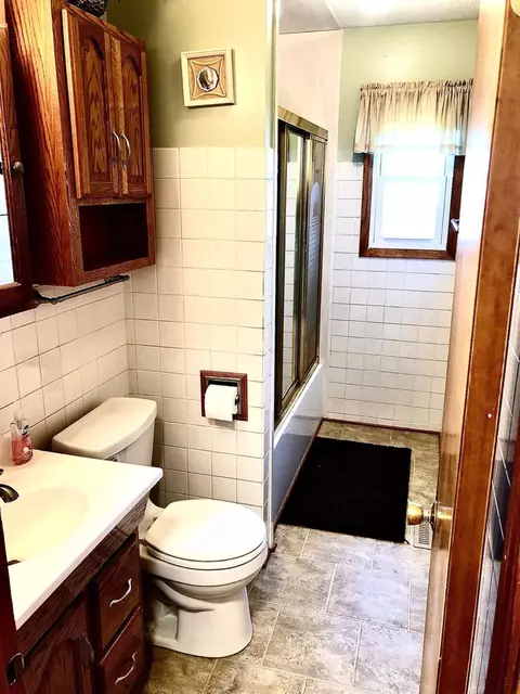 1235 N Jay St, Griffith, IN 46319 photo 14