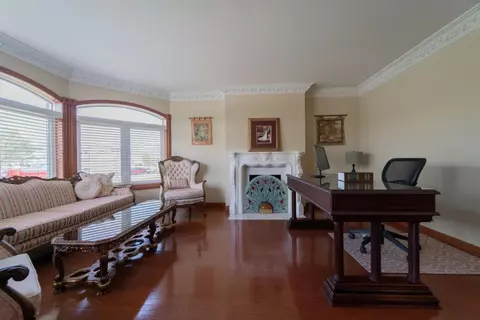 307 Salisbury Dr, Munster, IN 46321 photo 6
